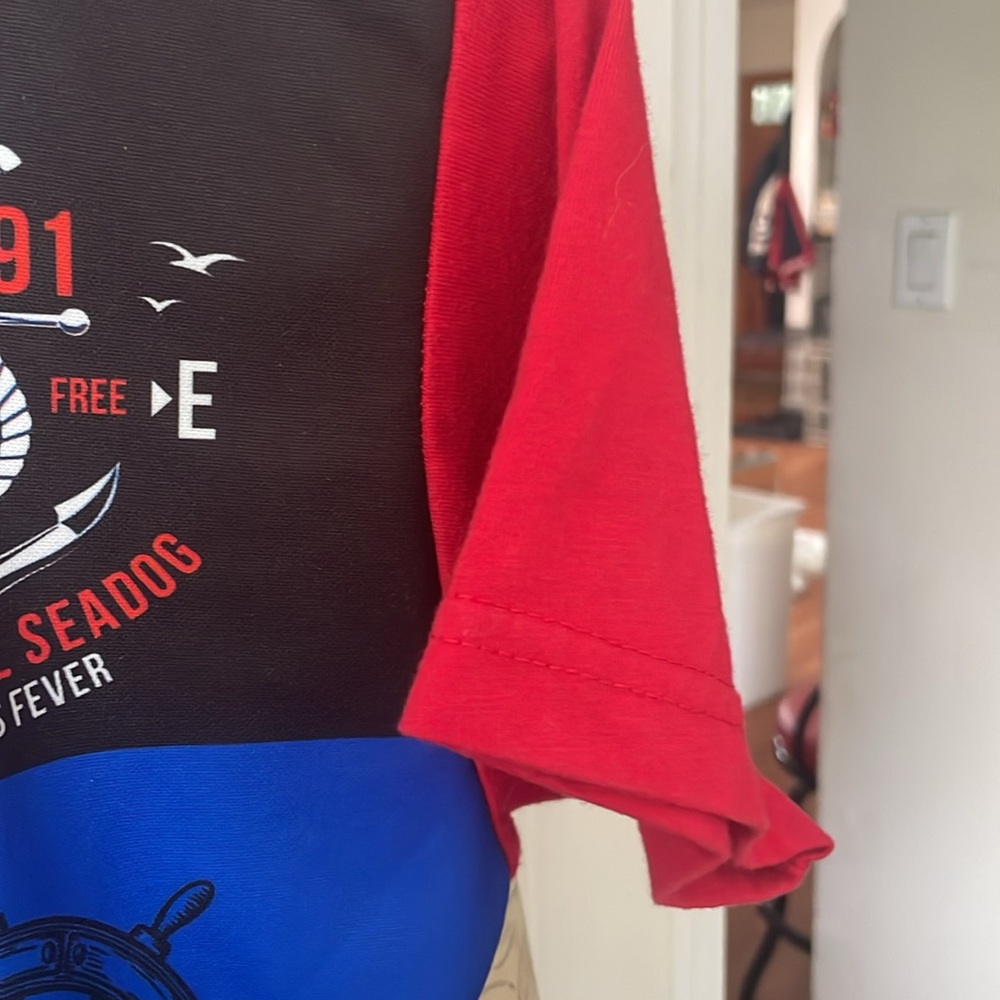 T-shirt - Picture 3 of 4